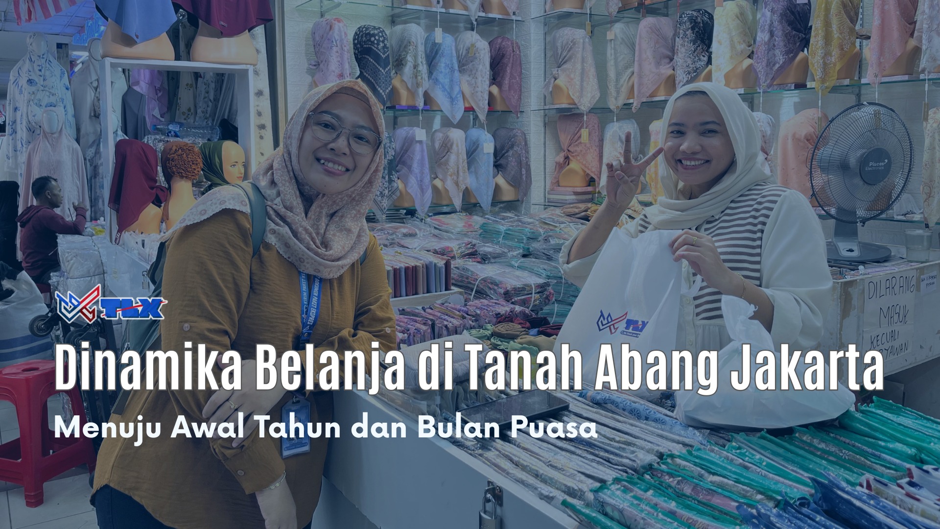 Tim TLX sedang bertemu dengan customer pemilik toko di Tanah Abang Jakarta