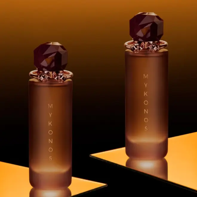 Parfum dari brand Mykonos dengan varian 'Aphrodite', sangat elegan, sweet, mewah.