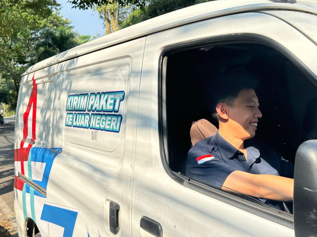 kurir TLX Indonesia TLX courier